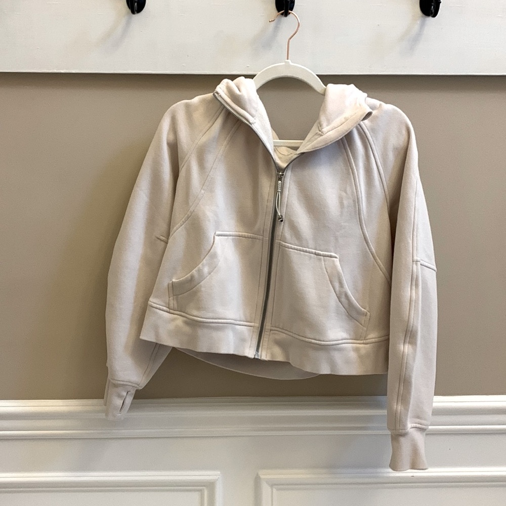 Lululemon Scuba Oversized Half-Zip Hoodie
White Opal
